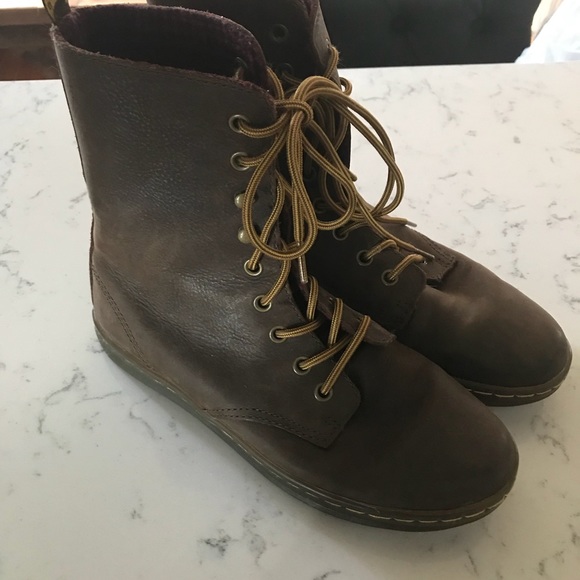 dr martens tobias boots